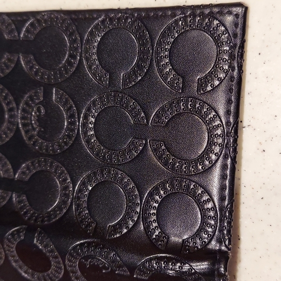 Coach check holder black great condition. - Picture 15 of 16